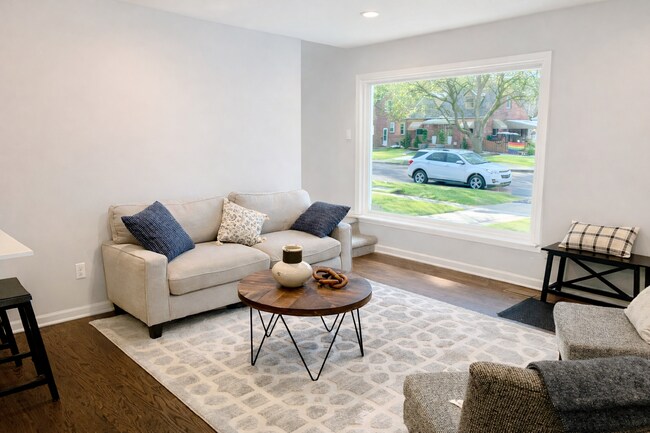 Foto del edificio - 1508 Gardenia Ave