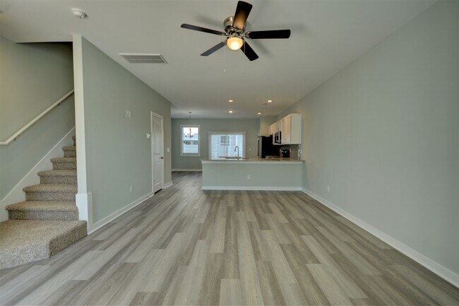 Building Photo - Sneads Ferry, Beachside Village Townhome! ...
