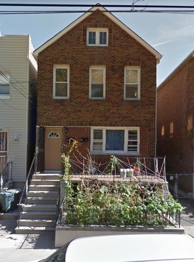 1630 Mayflower Ave, Bronx, NY 10461 Townhouse for Rent in Bronx, NY