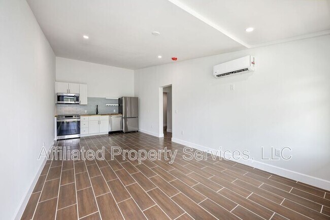 Building Photo - 4011 36th Ct