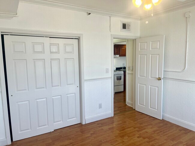 Foto del edificio - 311 W Ashley St