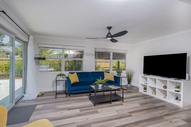 Foto del edificio - 1065 SW 4th Terrace