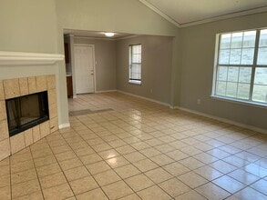 Building Photo - 4427 Las Haciendas Dr