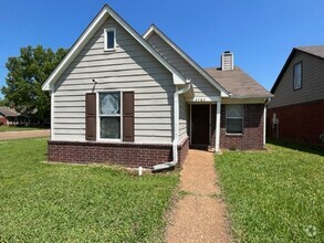 Building Photo - 2782 Guilford Cove