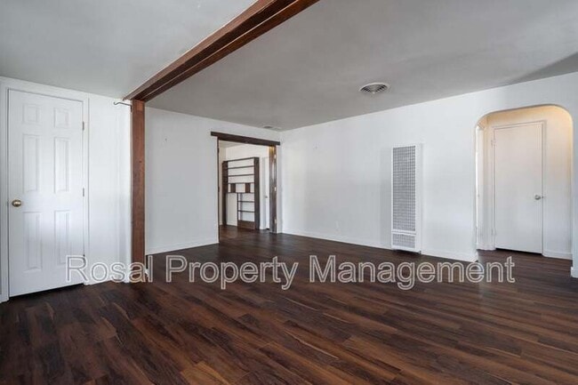 Building Photo - 1332 Boatright Dr NE