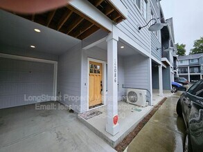 Building Photo - 12086 SE Harold St