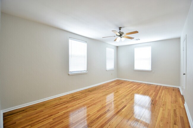 Foto del edificio - 3913 Bauvais St