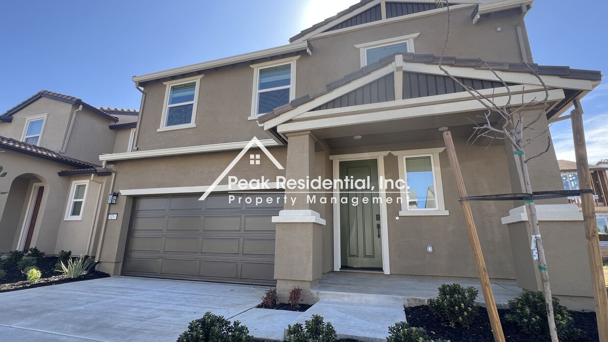 Foto del edificio - Brand New Sacramento 4bd/2.5ba Home!