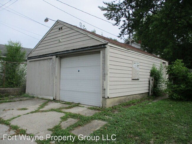 Building Photo - 3 br, 1 bath House - 2826 Chestnut Street