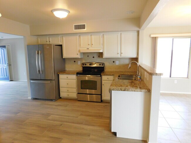 Building Photo - 14126 W Pennystone Dr