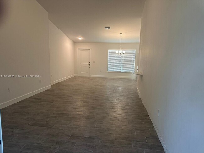 Foto del edificio - 2619 24th St