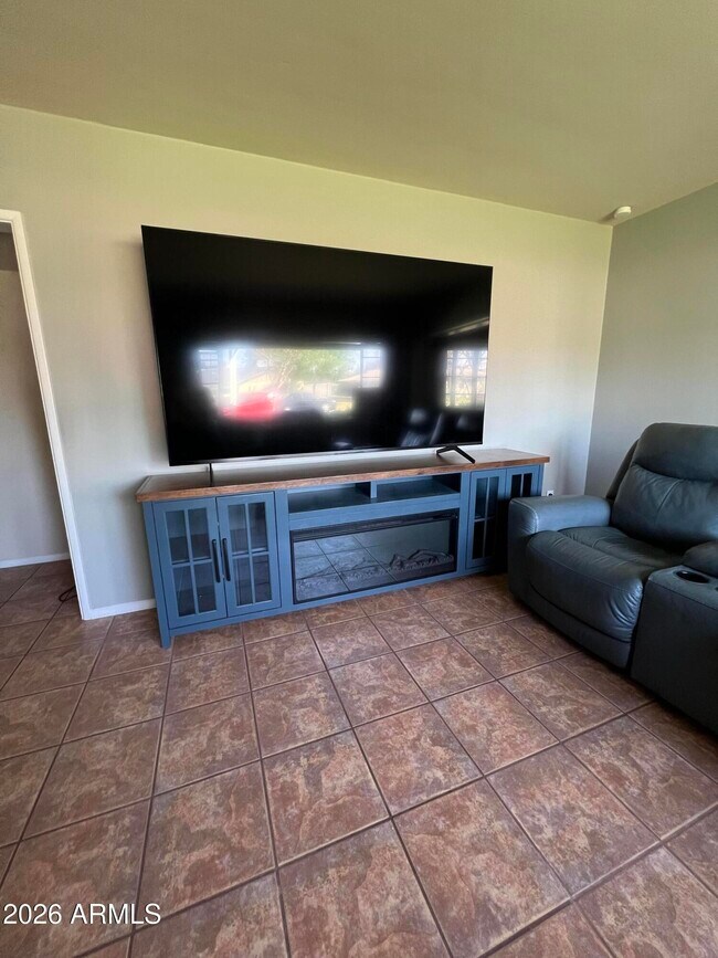 Foto del edificio - 4121 E Edgemont Ave