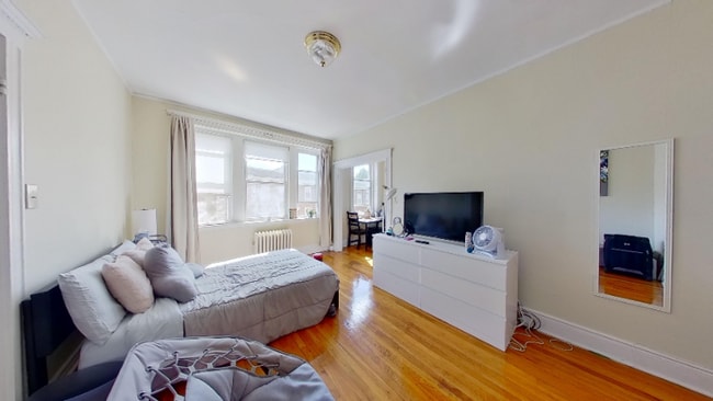 Building Photo - 232 Kelton St