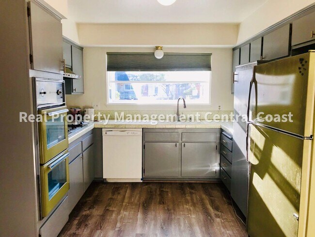 Foto del edificio - AVAILABLE JUNE - 3 Bed / 2 Bath SLO Home i...