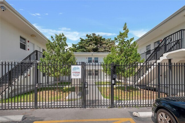 Foto del edificio - 1710 NW 1st Ave