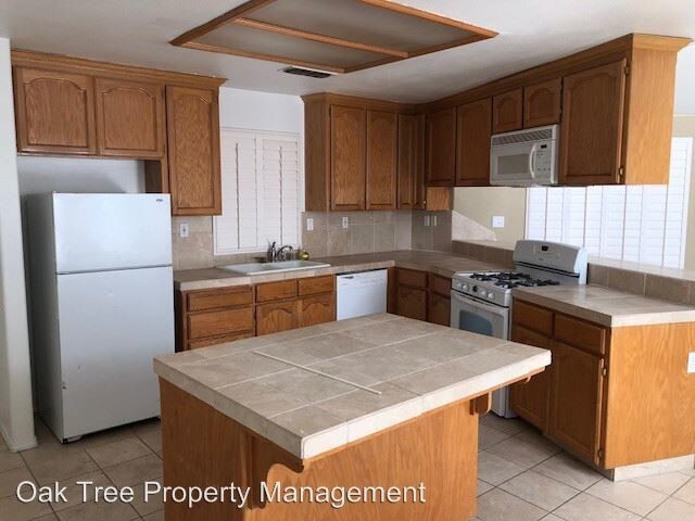 Building Photo - 4 br, 2.5 bath House - 23775 Avenue 7 1/2