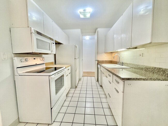 Foto del edificio - 900 N Lake Shore Dr