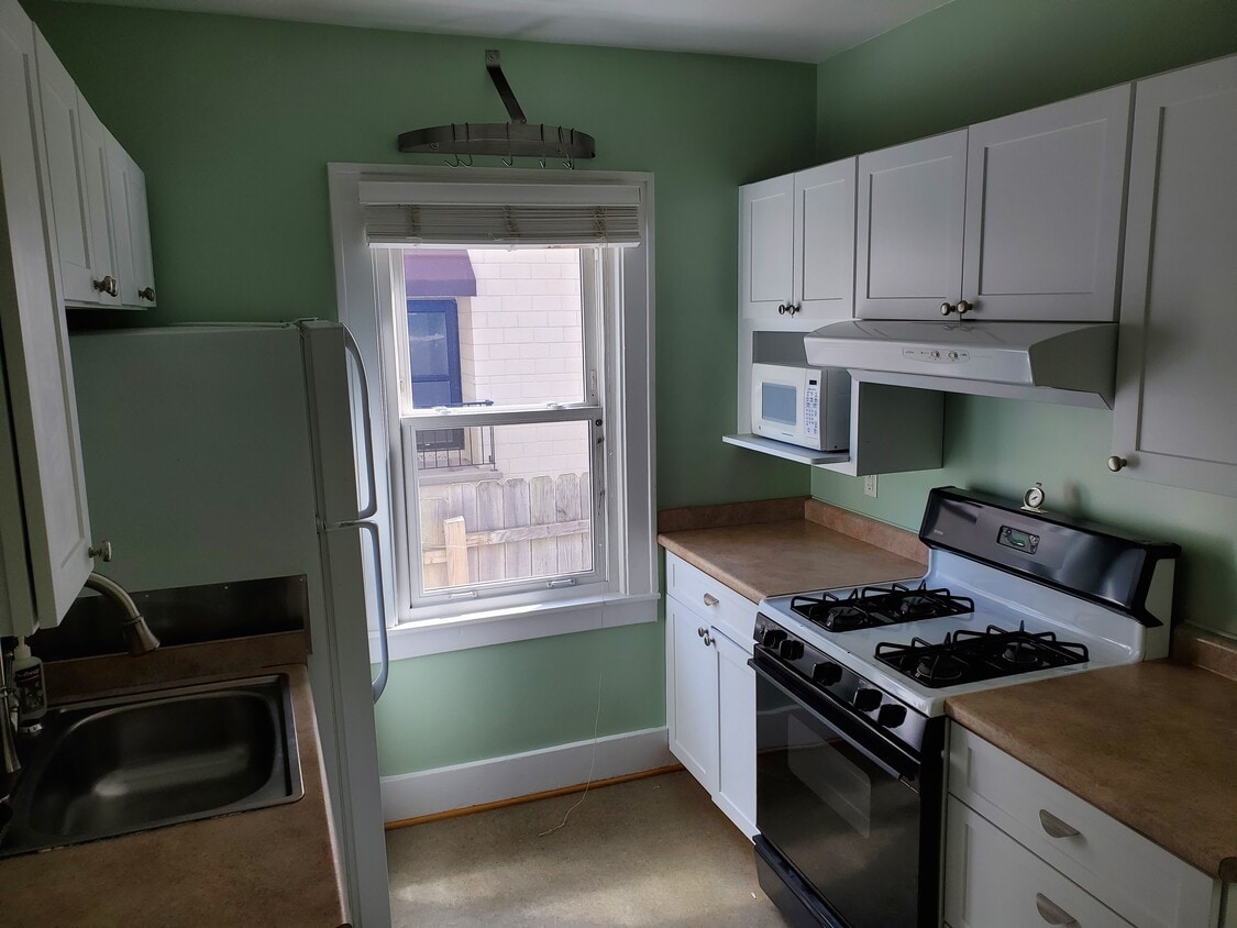 201 W Hoover Ave Unit 201, Ann Arbor, MI 48103 Apartments in Ann