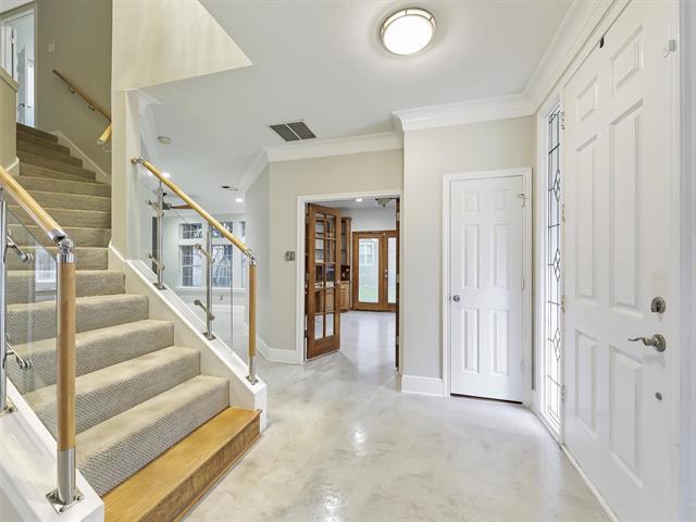 Building Photo - 2141 Ironside Dr