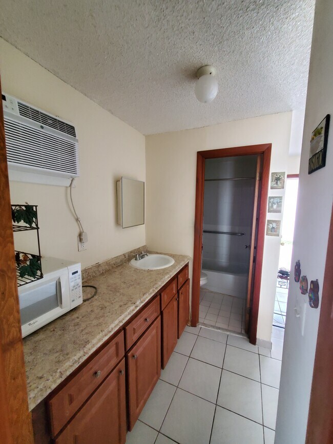 14528 SW 107th Ter Unit Efficiency, Miami, FL 33186 Apartments in