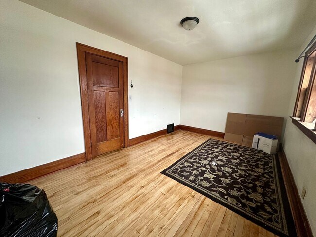 Foto del edificio - 733 S 6th Ave