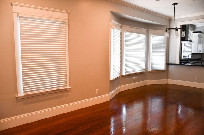 Photo - Grand (264-268) North Apartment