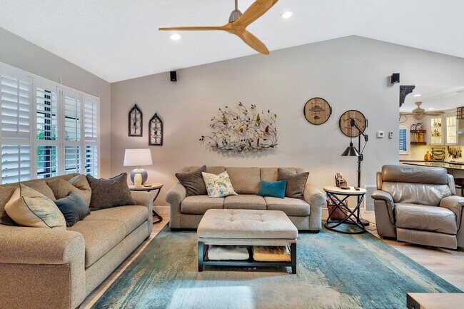 Foto del edificio - 2790 Azalea Ct