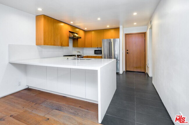 Foto del edificio - 1633 S Bentley Ave