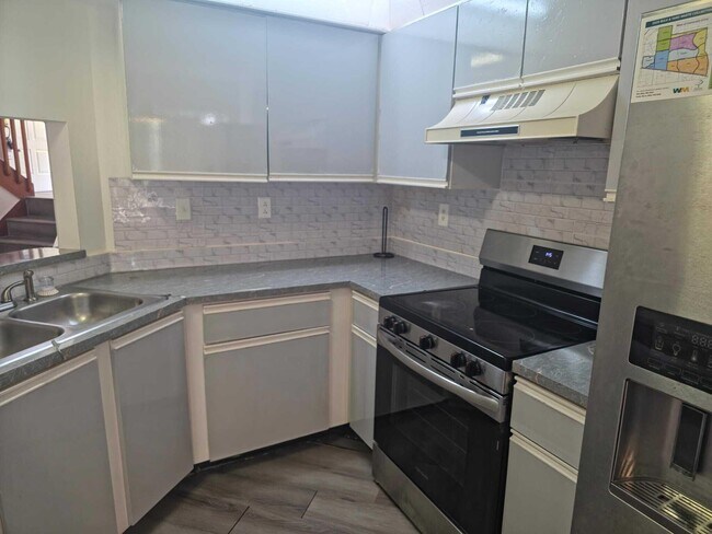 Foto del edificio - 8953 W Sunrise Blvd