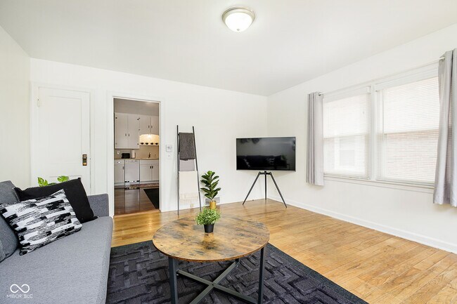 Foto del edificio - 1616 Cord St