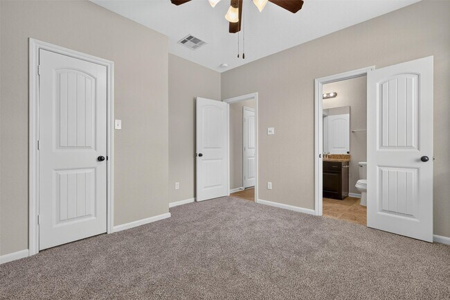 Foto del edificio - 11306 Misty Willow Ln