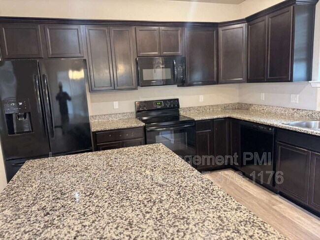 Foto del edificio - 201 St Caillin St