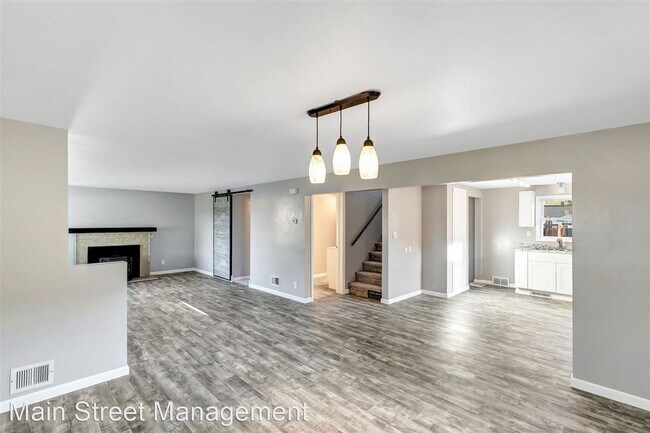 Building Photo - 3 br, 1.5 bath House - 1629 East Mason St