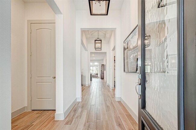 Foto del edificio - 24918 Flint Lake Dr