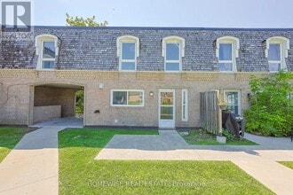 Building Photo - 1400 Winding Trail