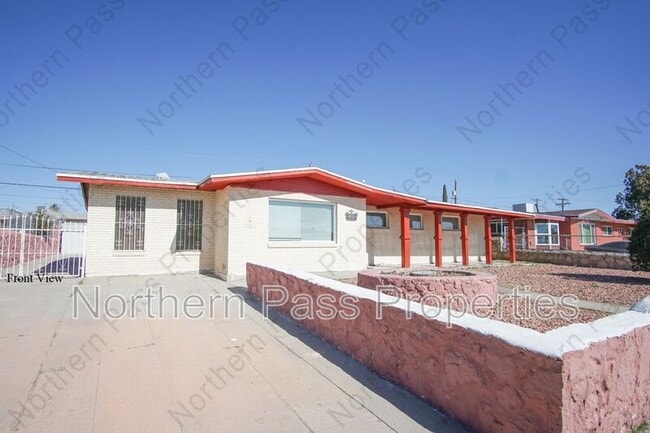 Foto del edificio - 8125 Loma Terrace Rd