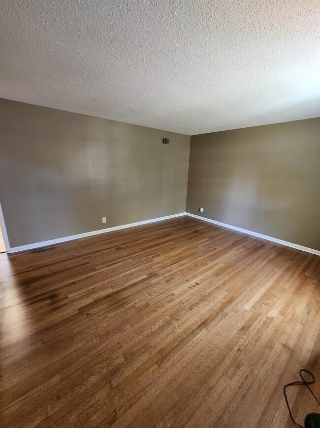 Foto del edificio - 2833 McCulley St