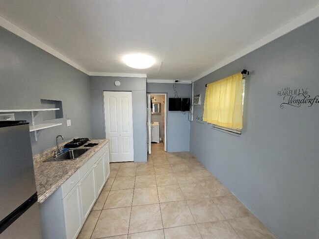 Foto del edificio - 19334 NW 47th Ct