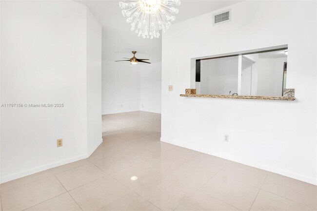 Building Photo - 735 NW 92nd Ave