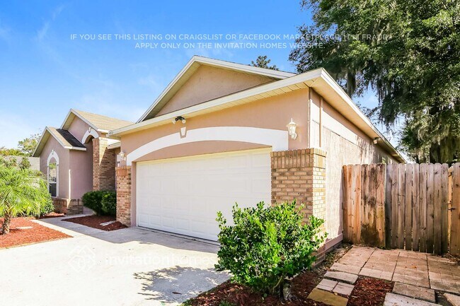 Foto del edificio - 4591 Misty Dawn Ct N