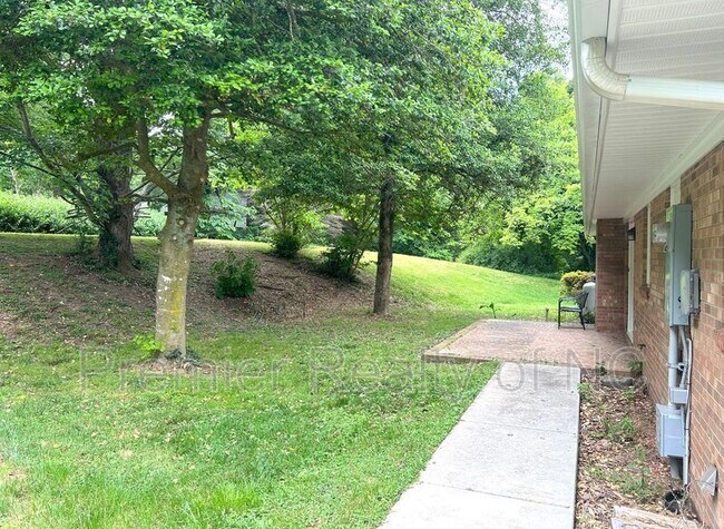 Foto del edificio - 165 Elm St