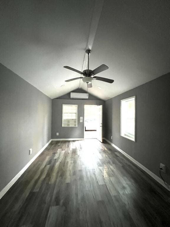 Building Photo - 135 Honeysuckle Ln