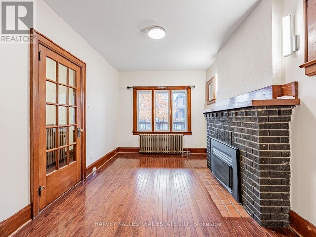 Photo du bâtiment - 57 Kenwood Ave