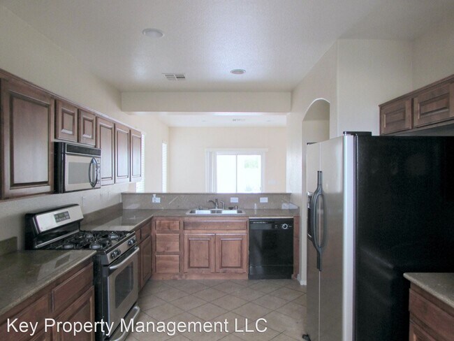 Building Photo - 3 br, 2.5 bath House - 4341 E Azure Ave