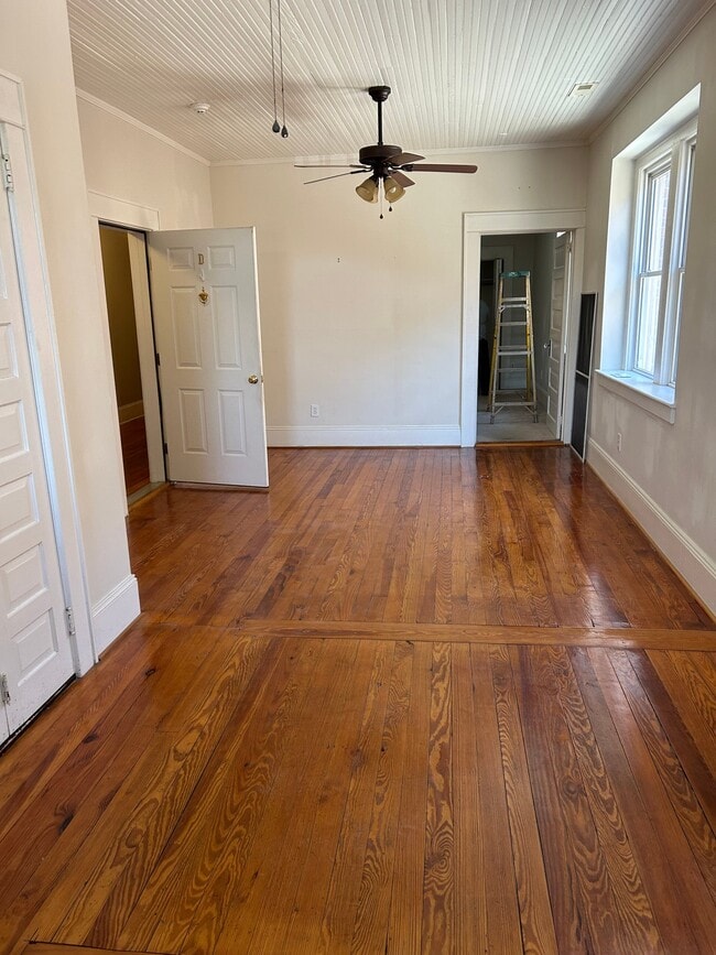 Building Photo - 26 N Congress St