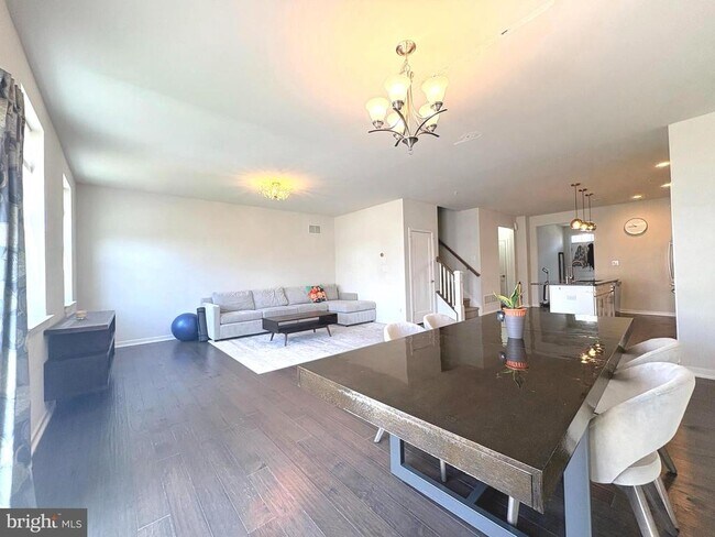 Foto del edificio - 113 Wynstone Ct