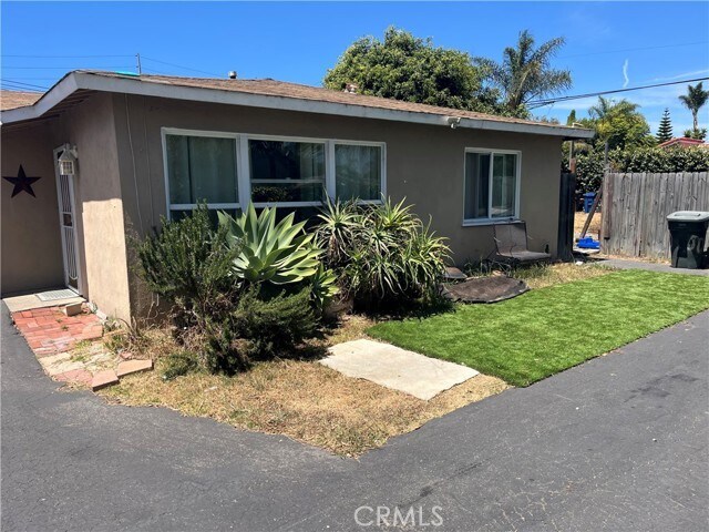 Foto principal - 680 W 18th St