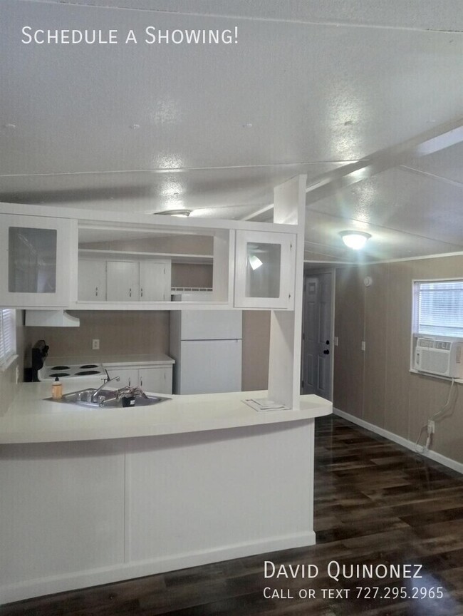 Building Photo - 65 Bollen Ct