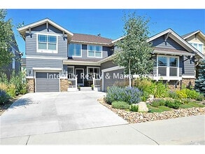 Building Photo - 3367 Fantasy Pl
