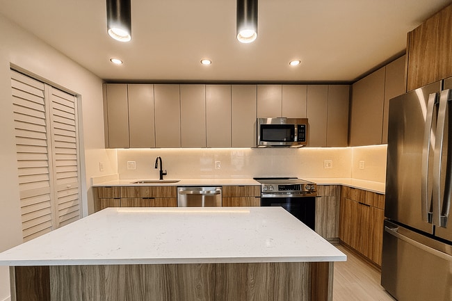 Building Photo - Village Crossing